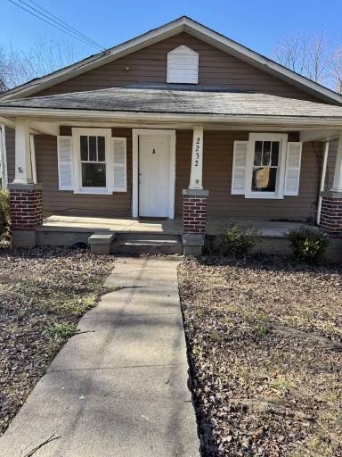 Main picture of 2232 Pleasant St