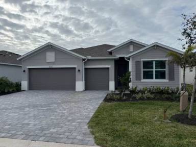 Main picture of 8535 Saint Kitts Cir