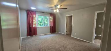 Main picture of 2239 W 16th St