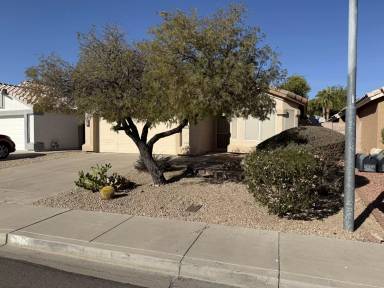 Main picture of 8612 W Paradise Ln