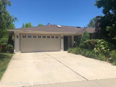 Main picture of 7861 Rush River Dr