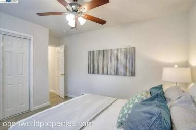 Main picture of 768 58th St