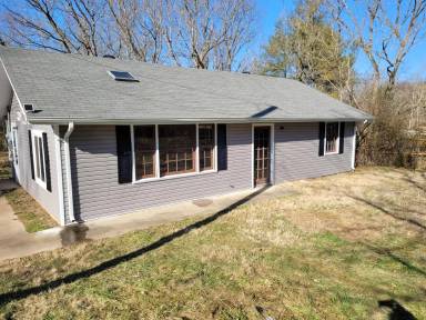 Main picture of 662 Briarwood Rd
