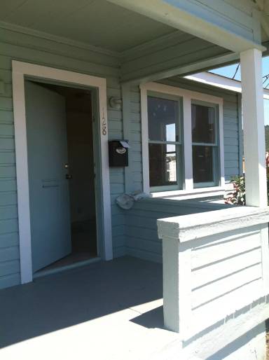 Main picture of 128 Yreka St