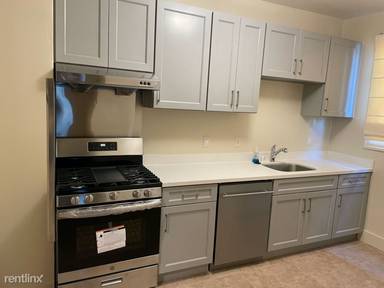 Main picture of 495 Elwood Ave