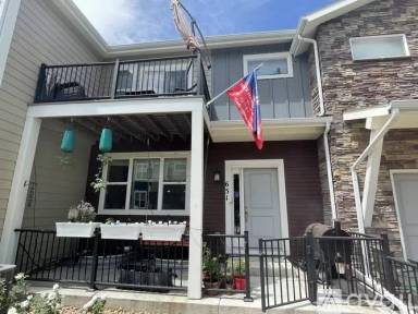 Main picture of 623 Robert St