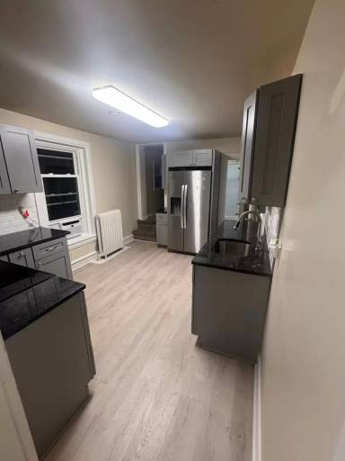 Main picture of 4241 Main St