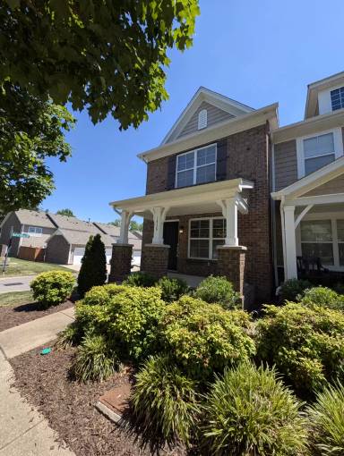 Main picture of 1438 Riverbrook Dr