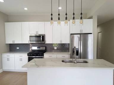 Main picture of 4541 S Indiana Ave