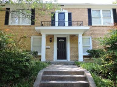 Main picture of 2309 Pembroke Dr
