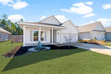 Main picture of 156 Emarie Grey Cir