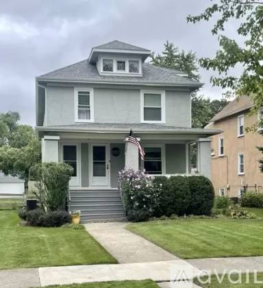 Main picture of 329 Park Ave