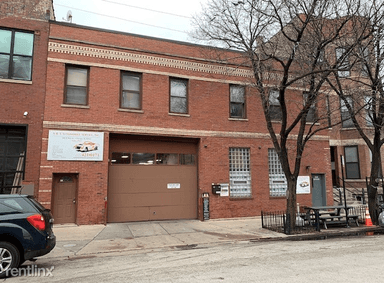 Main picture of 446 N May St
