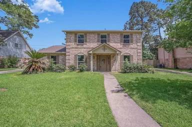 Main picture of 7619 Litchfield Ln