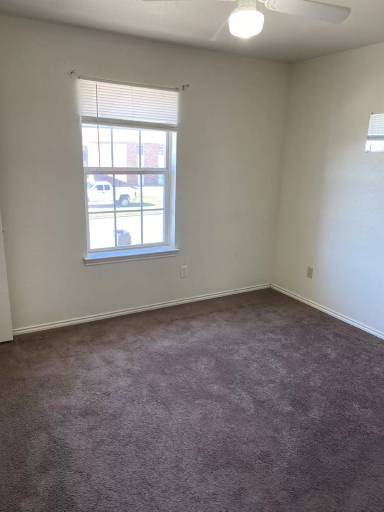 Main picture of 5801 Redstone Dr