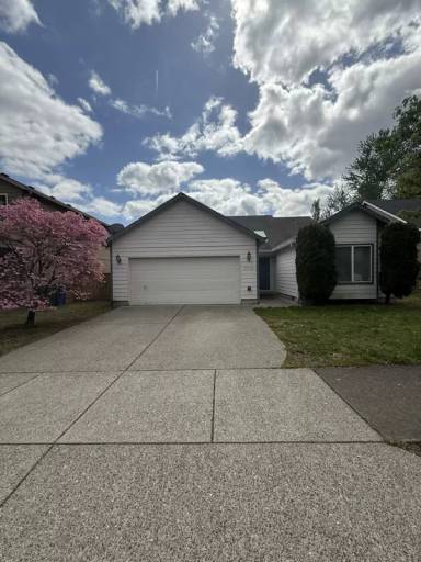 Main picture of 13722 SE Gannon Dr