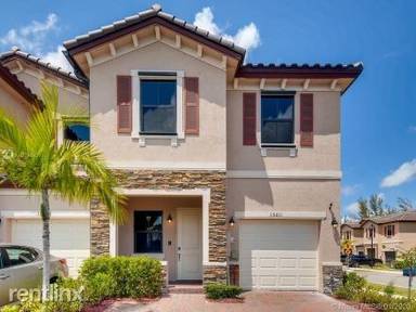 Main picture of 15011 SW 119th Way
