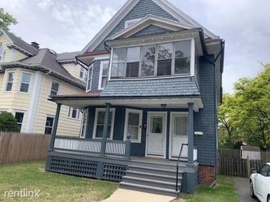 Main picture of 24 Beechwood Ave