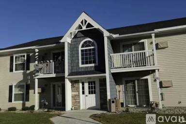 Main picture of Oak Creek Village Apartments