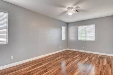 Main picture of 9028 Meisenheimer Ave