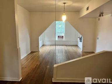 Main picture of 525 Jackson St