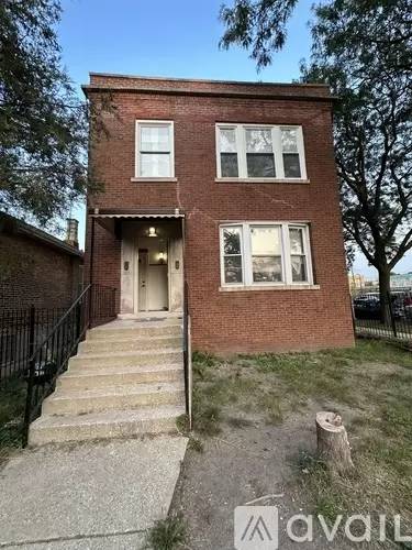 Main picture of 5959 S Sawyer Ave