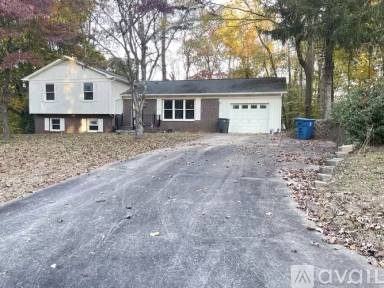 Main picture of 112 Sycamore Rd