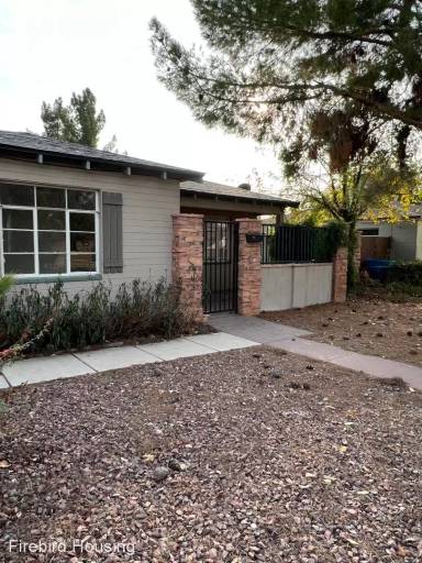 Main picture of 2423 E Fairmount Ave