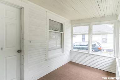 Main picture of 1651 Dyson St