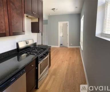 Main picture of 1646 W Pratt Blvd