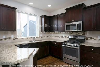 Main picture of 17311 SE Blackburn St