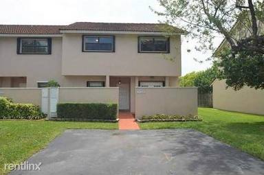 Main picture of 11570 SW 91st Ter