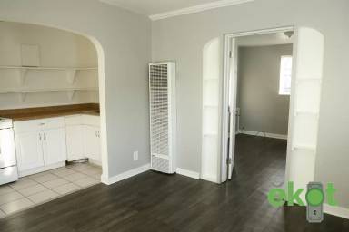 Main picture of 764 Bryant