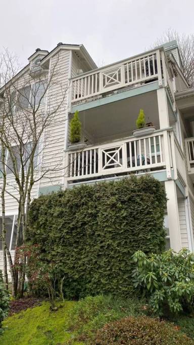 Main picture of 9910 NE 137th St