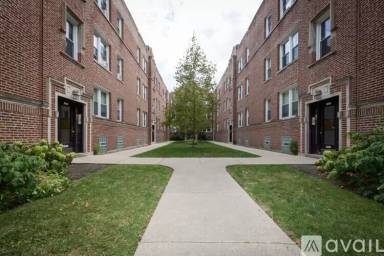 Main picture of 1443 W Lunt Ave