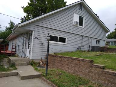 Main picture of 804 Pine St