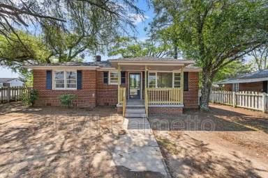 Main picture of 1611 Holland St