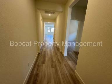 Main picture of 925 Nelle Dr
