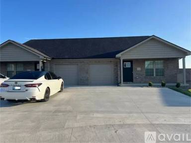Main picture of 5008 Melana Way