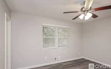 Main picture of 86 Floyd St