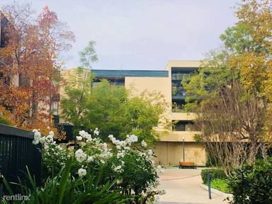 Main picture of Eaton Crest