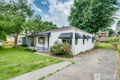Main picture of 518 Bellvue Ave