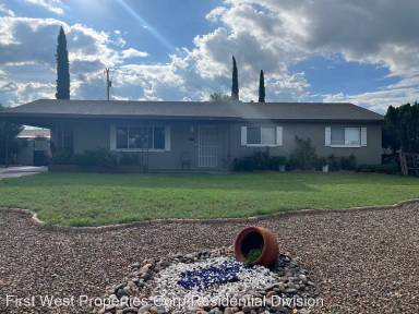 Main picture of 217 E Martin Dr