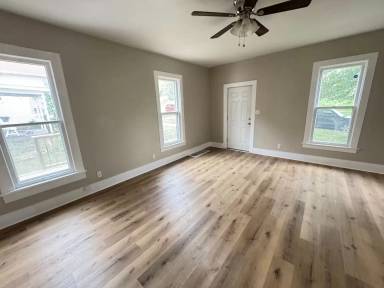 Main picture of 2723 8th Ave