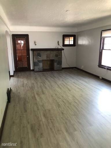 Main picture of 1519 Genesee Rd