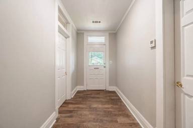 Main picture of 718 S 22nd St