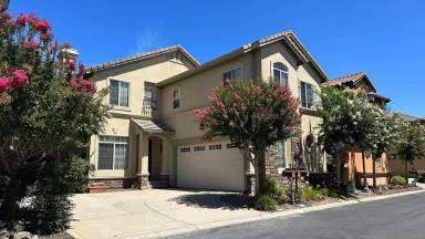 Main picture of 8952 Visage Cir