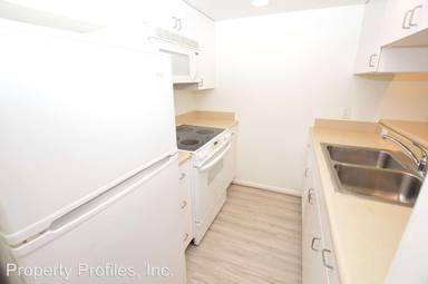 Main picture of 949 Prospect St