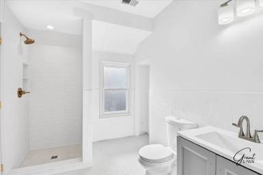 Main picture of 3177 Jacob St