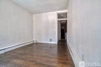 Main picture of 218 W Monument St